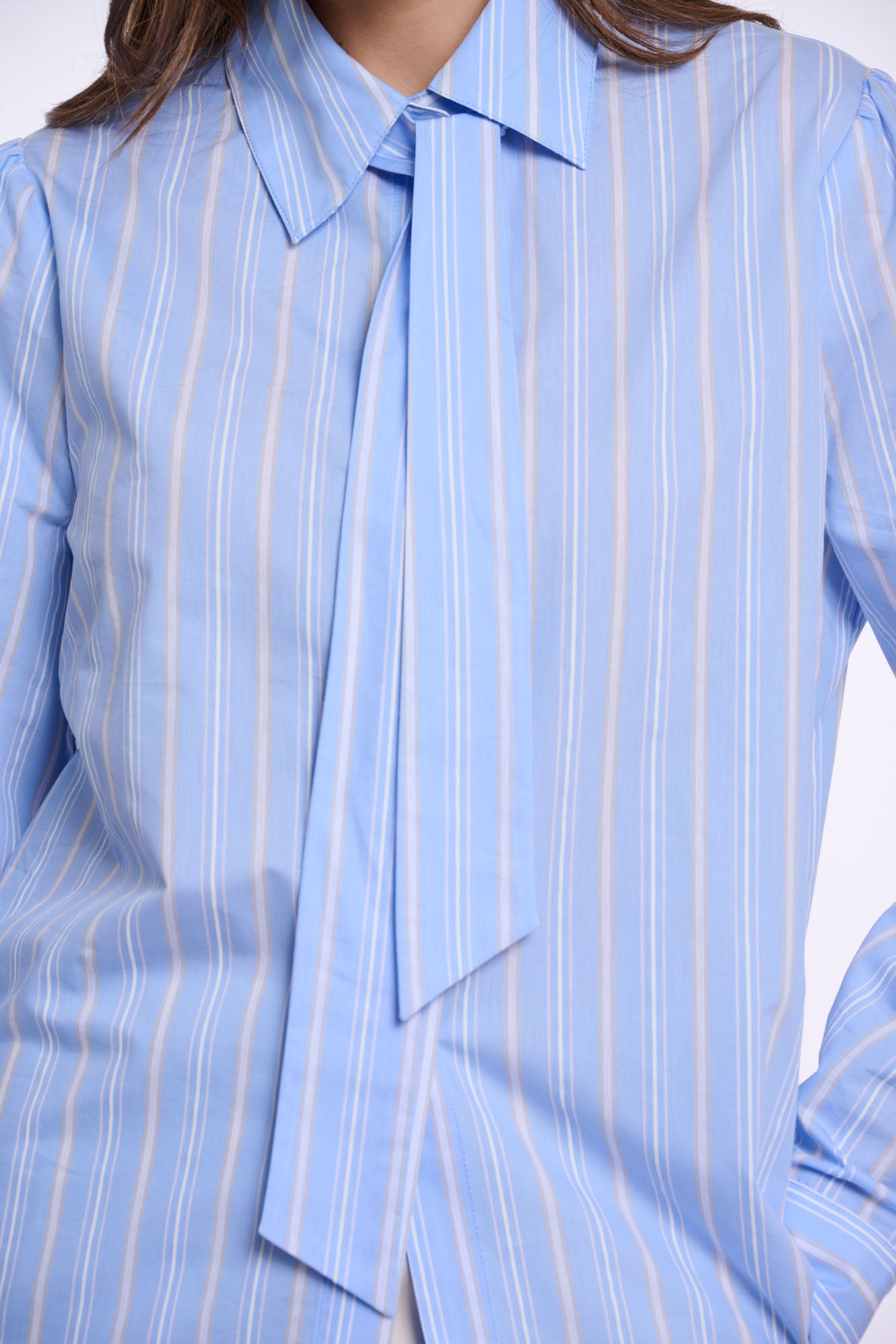Light blue stripe