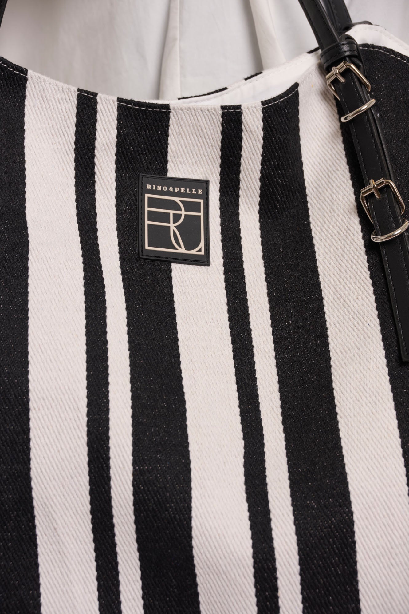 Black and white stripe