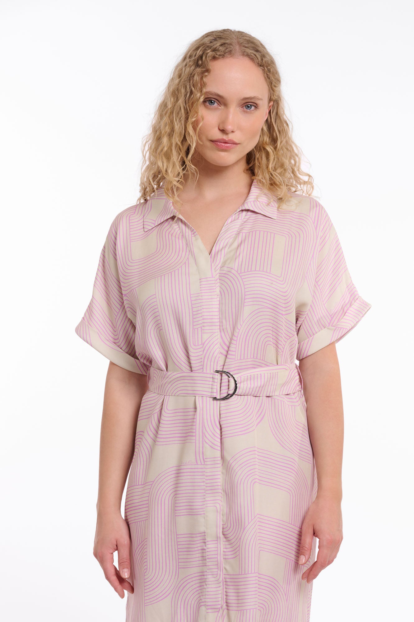 Violet pink labyrinth
