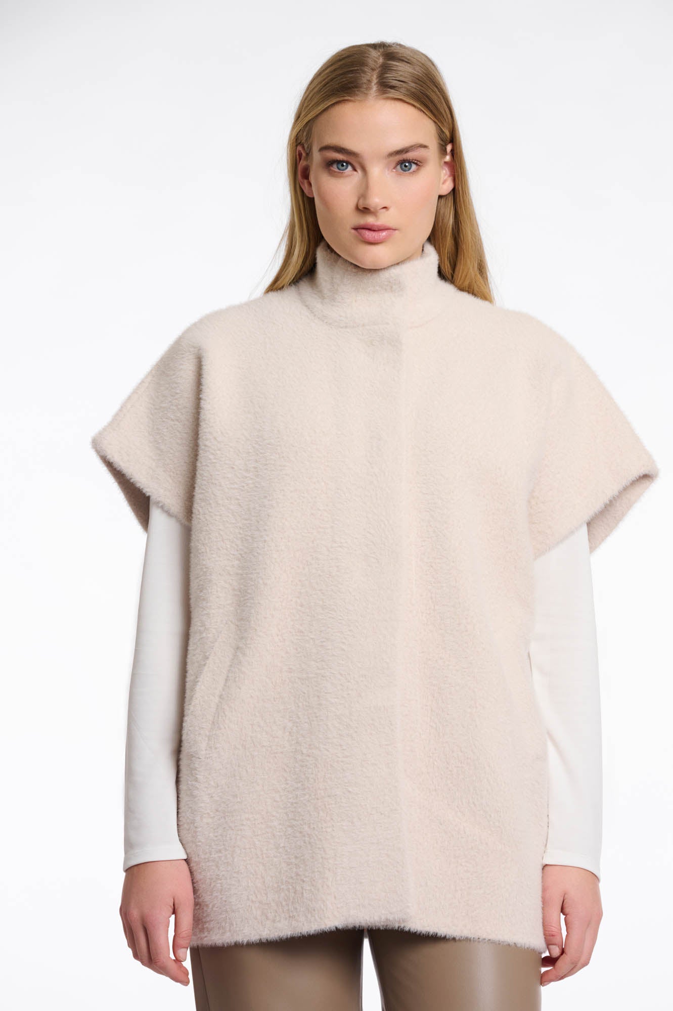 Pale