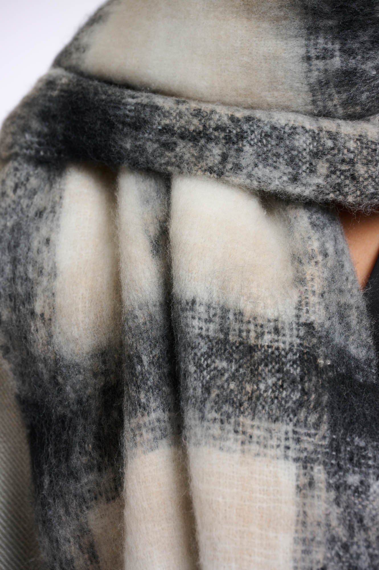 Hipke scarf