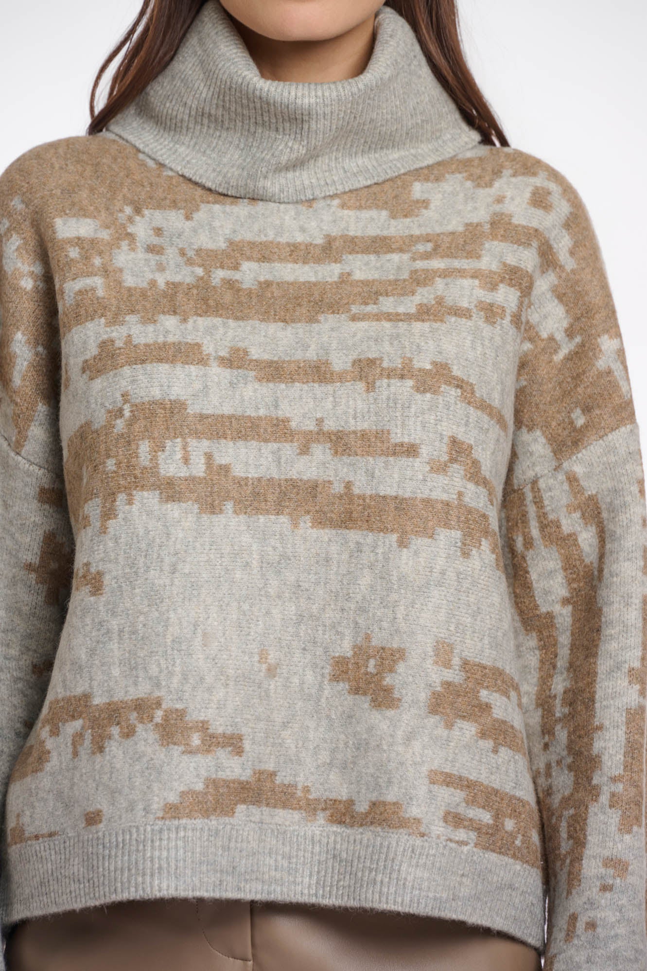 Izzie sweater