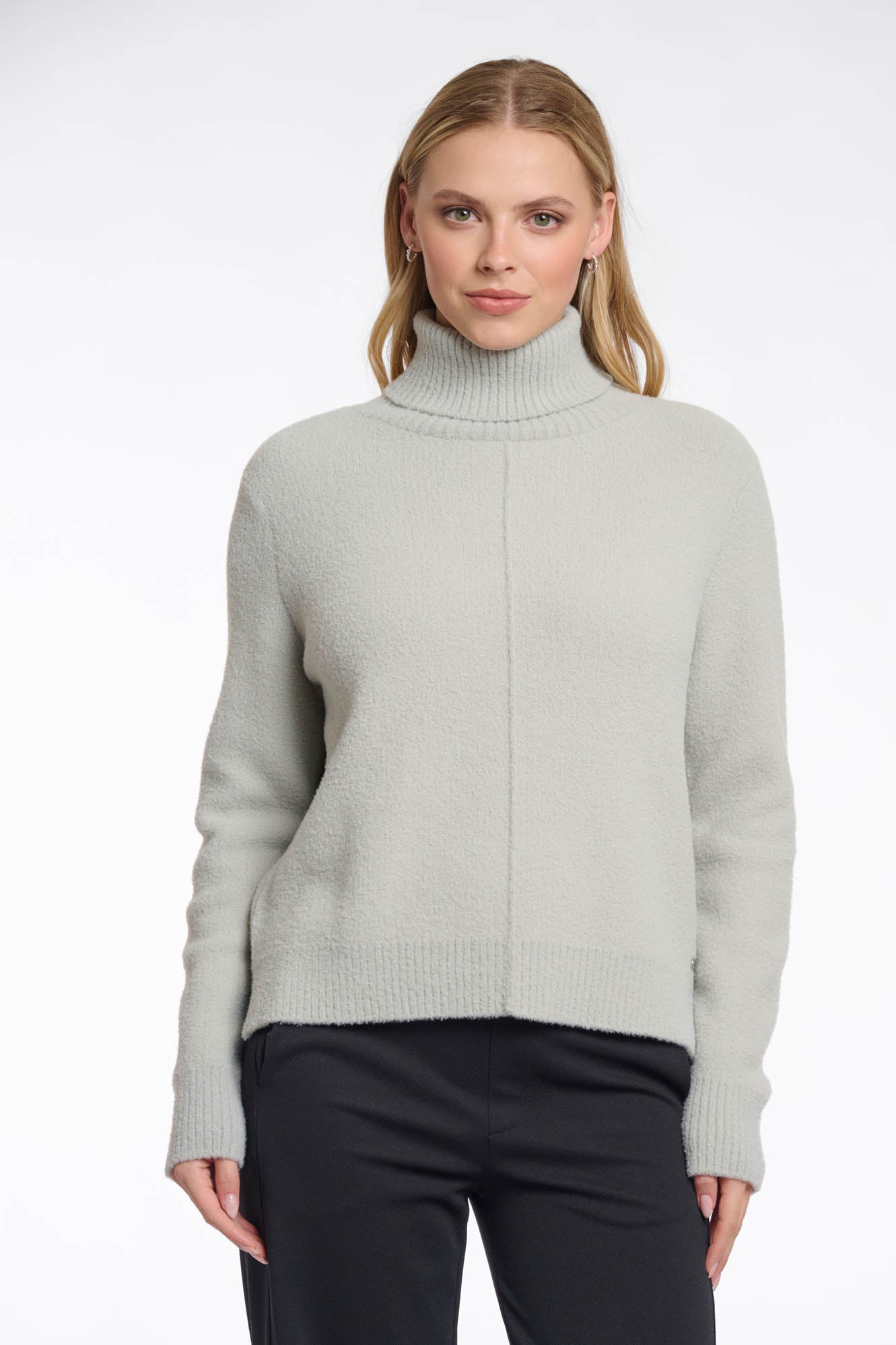 Noor sweater