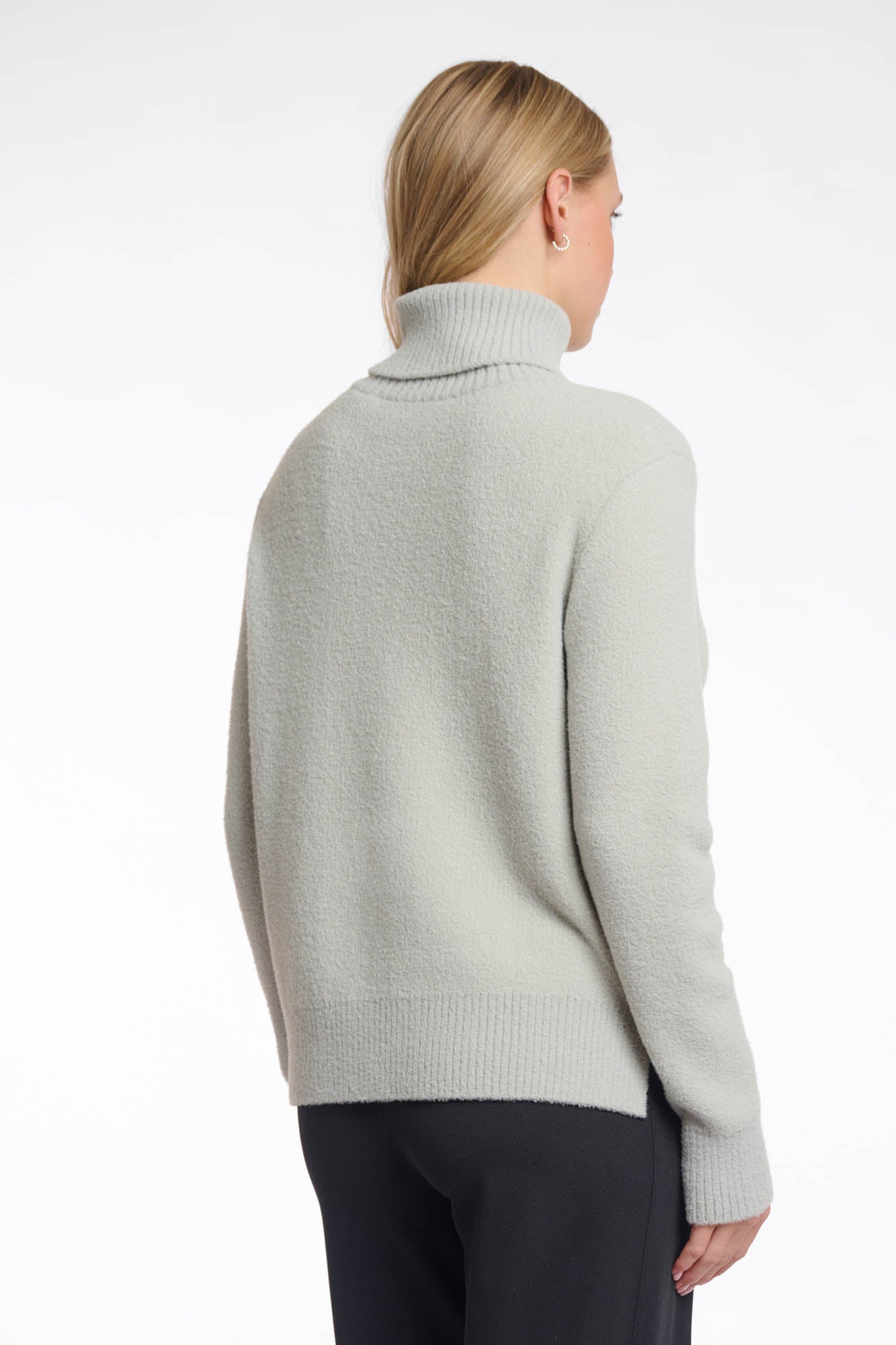 Noor sweater