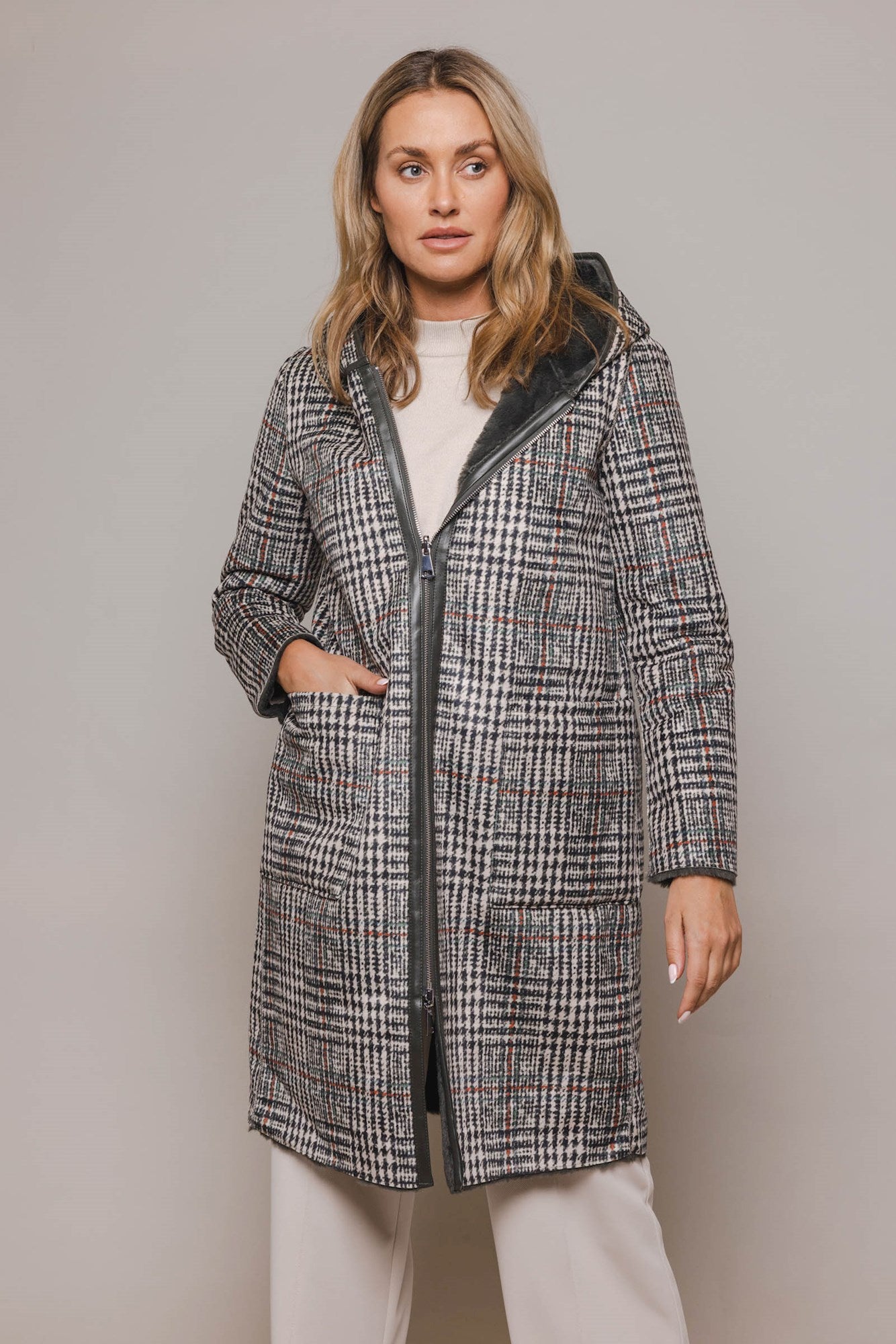 Ova reversible coat – Rino & Pelle Online B.V.