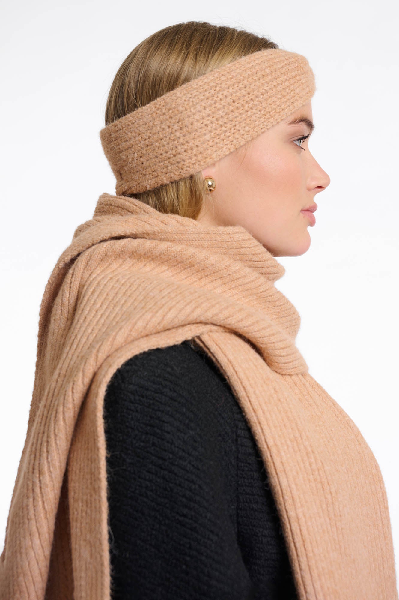 Rosa knitted headband