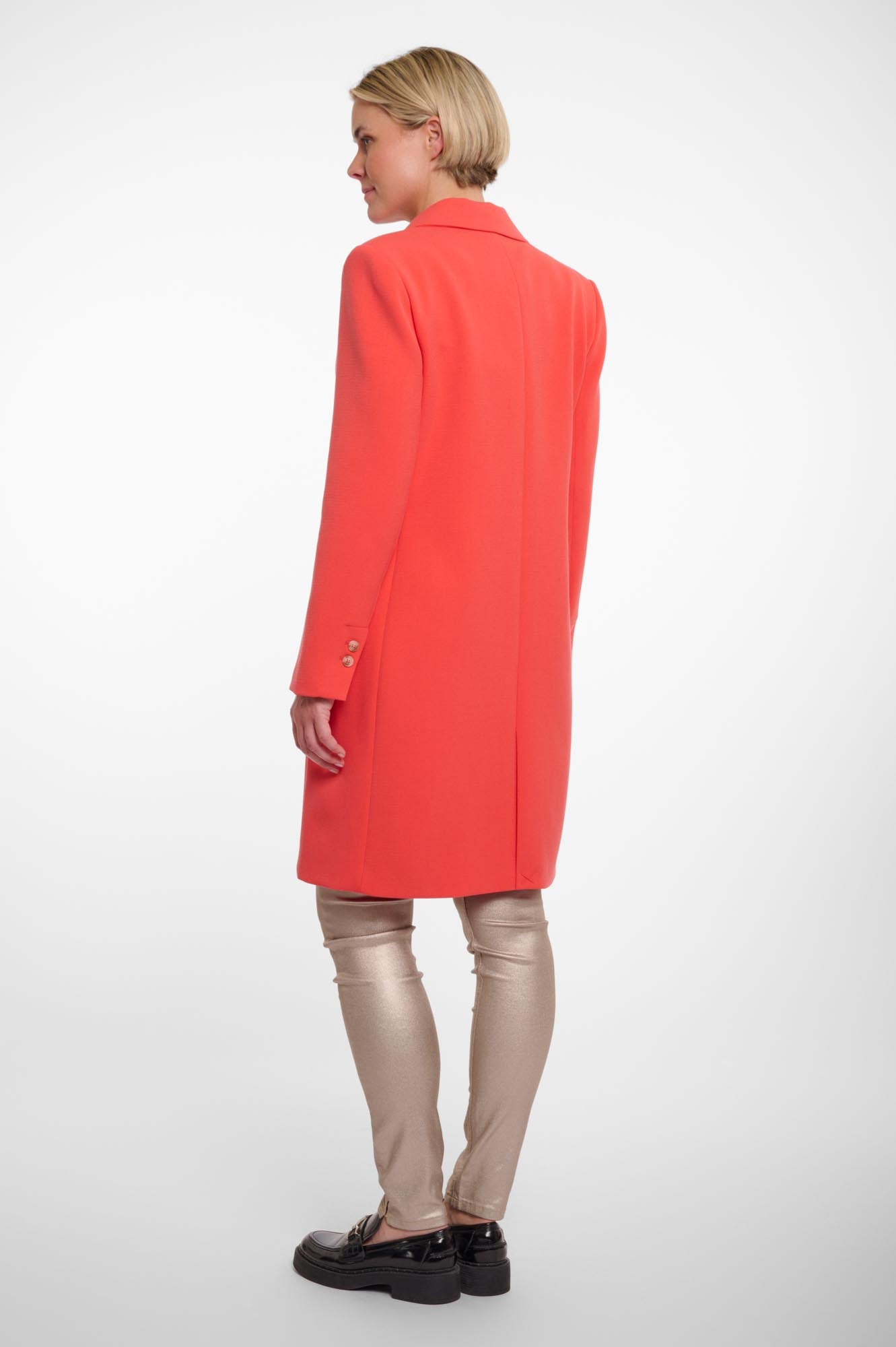 Hot coral