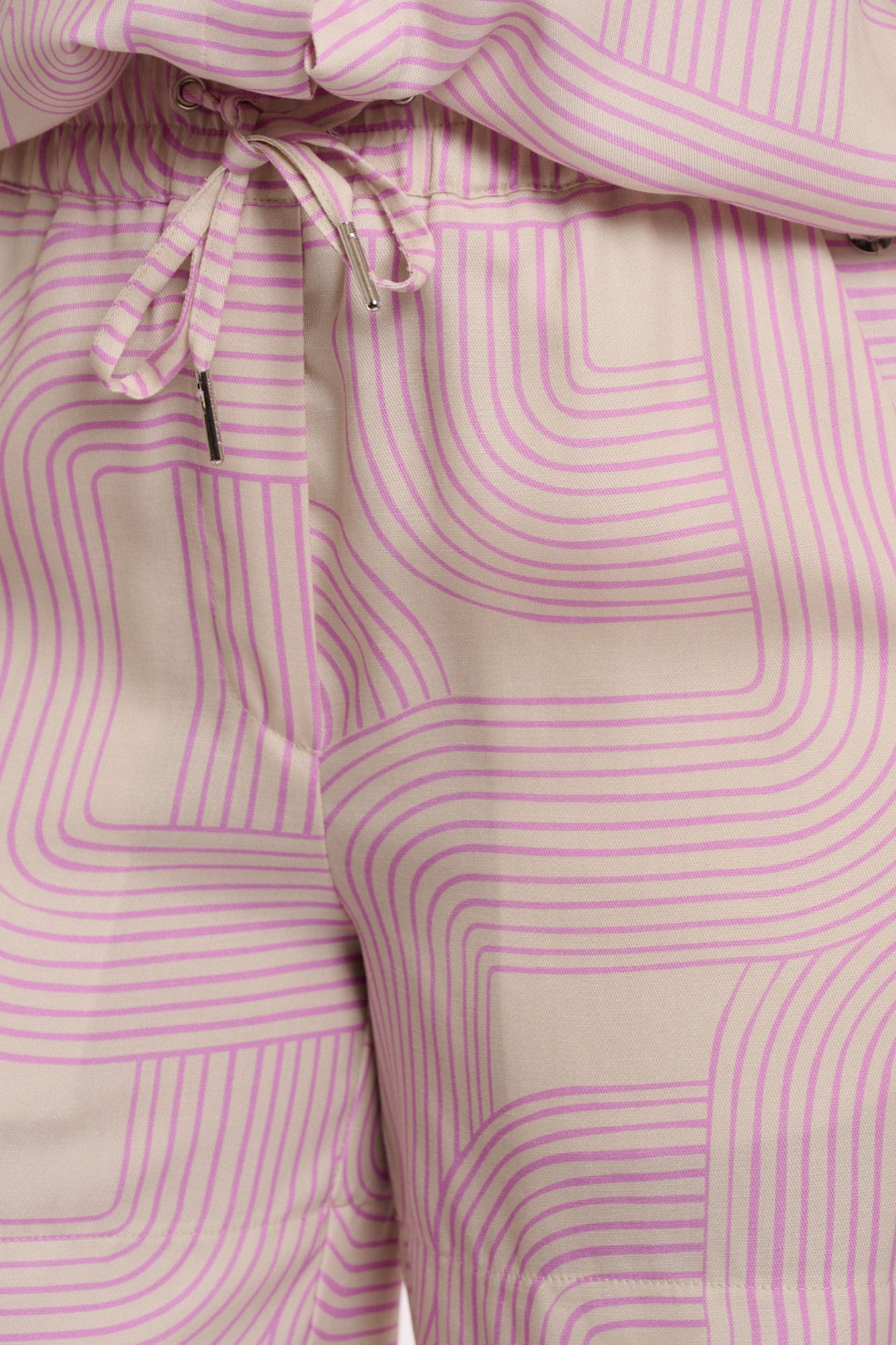 Violet pink labyrinth