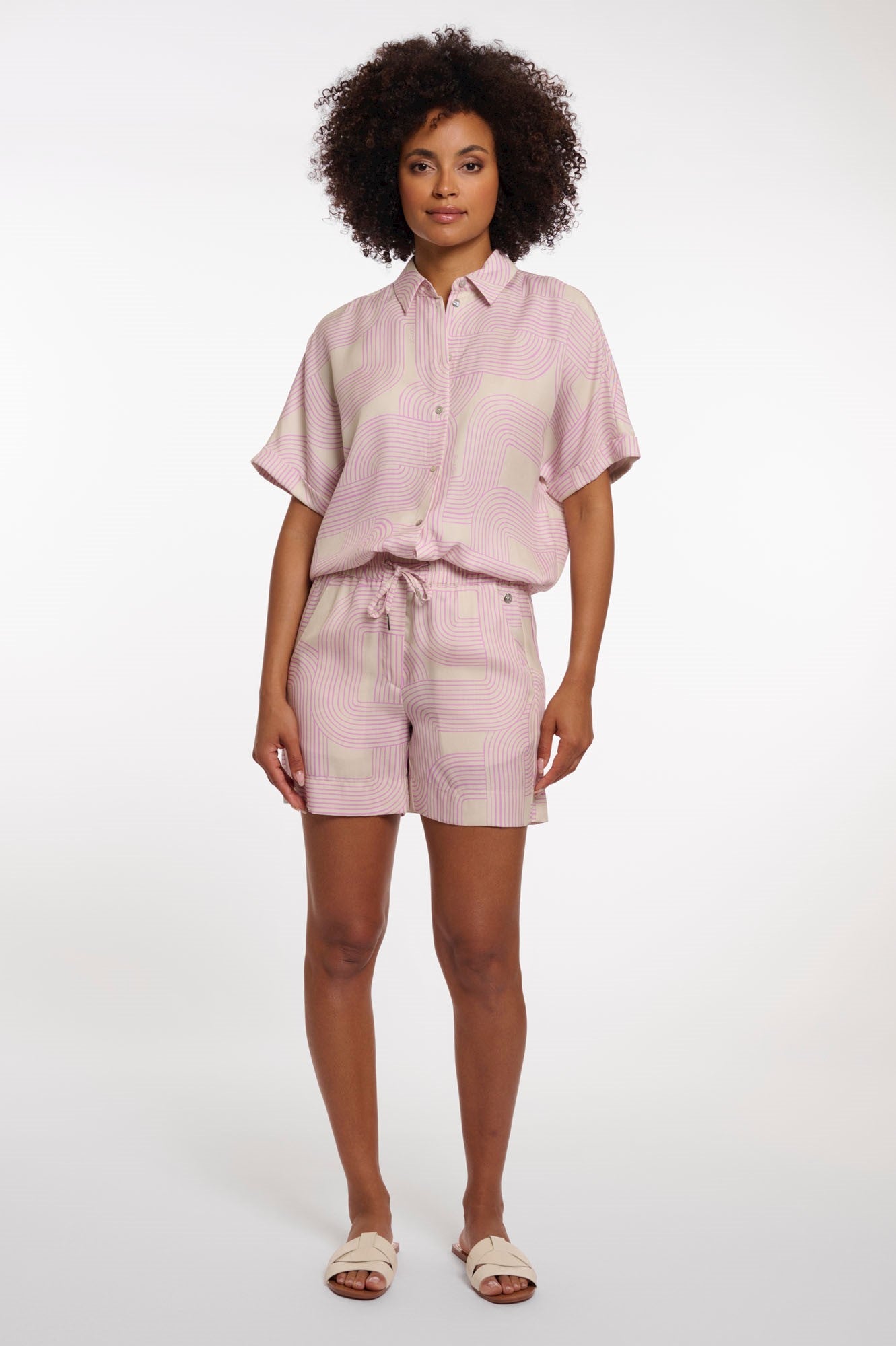 Violet pink labyrinth